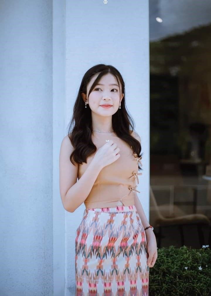 အလဲအလှယ် ကပ်ကိုး (အပိုင်း ၁) | အပြာစာအုပ် | အောစာအုပ်